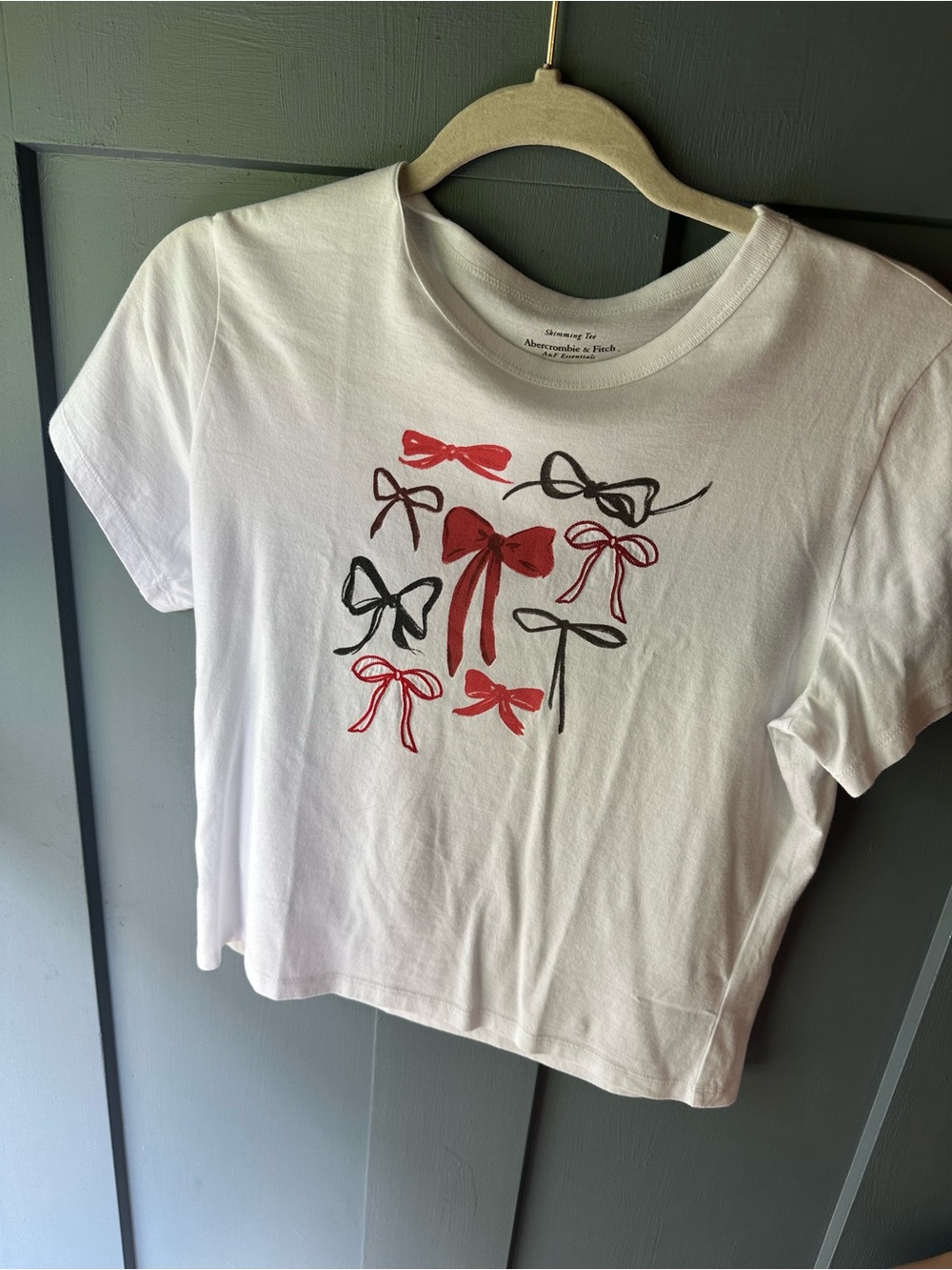 Abercrombie & Fitch White Crop Tee with Red & Black Bow Prints